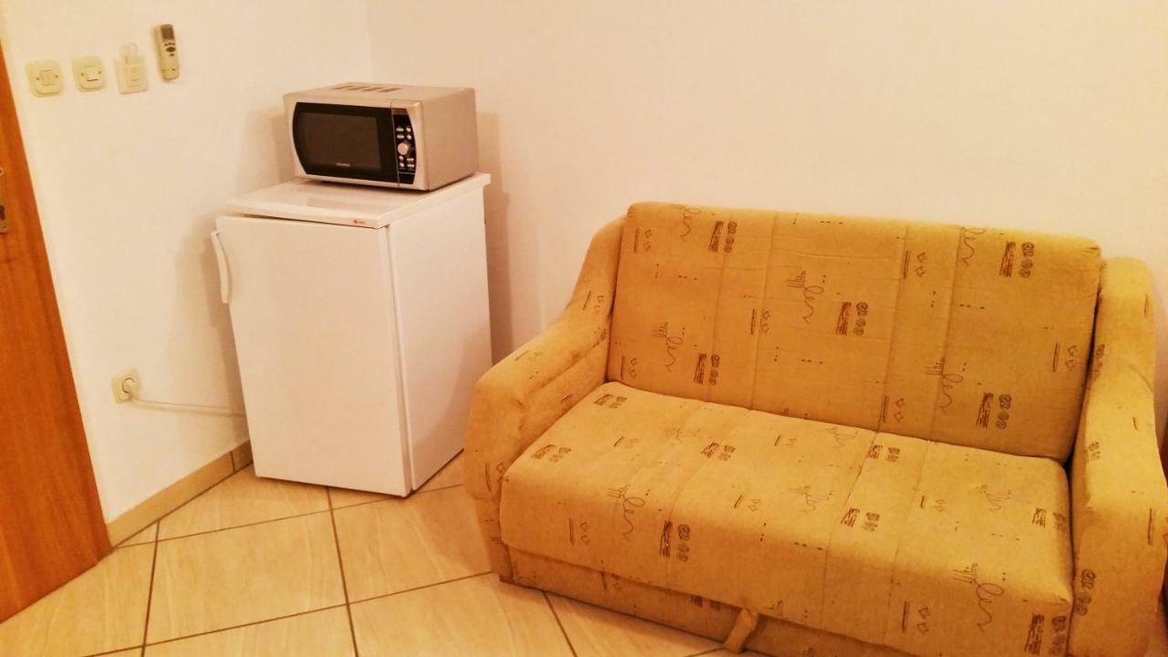 Obala Apartment & Studios مالينسكا المظهر الخارجي الصورة