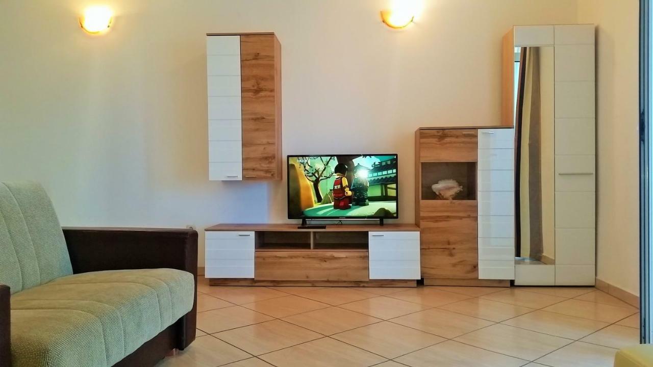 Obala Apartment & Studios مالينسكا المظهر الخارجي الصورة