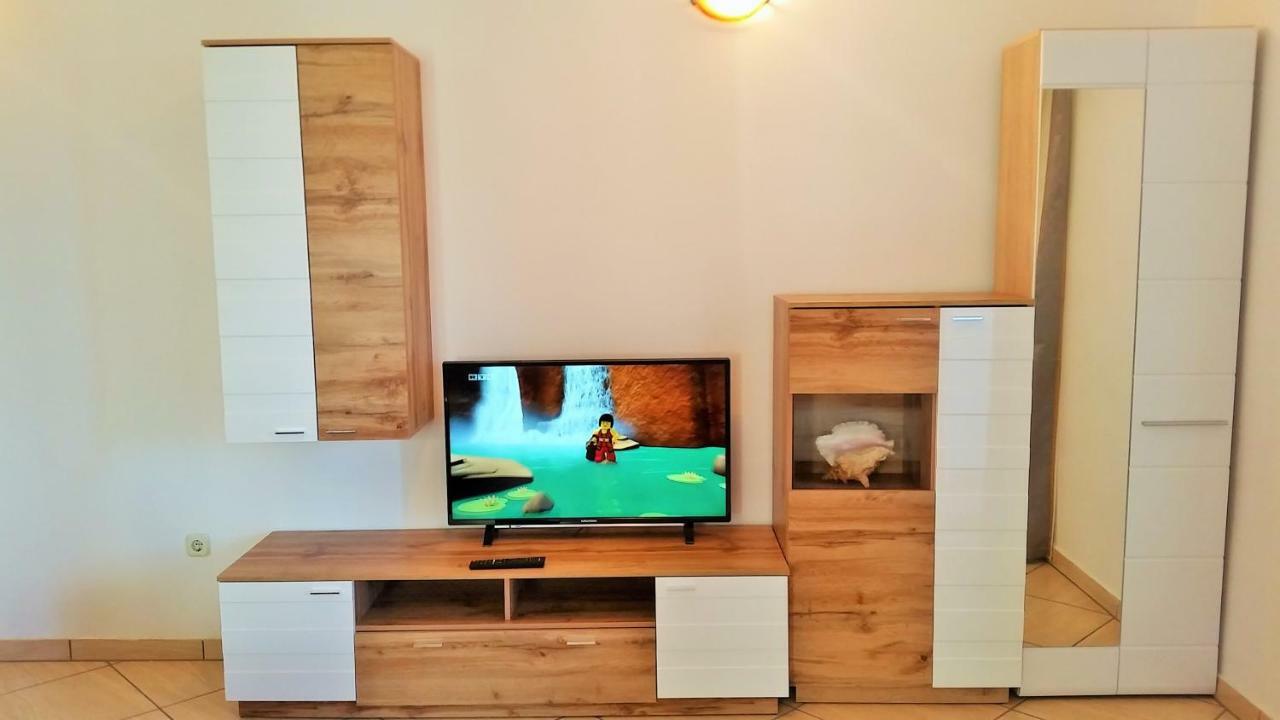 Obala Apartment & Studios مالينسكا المظهر الخارجي الصورة