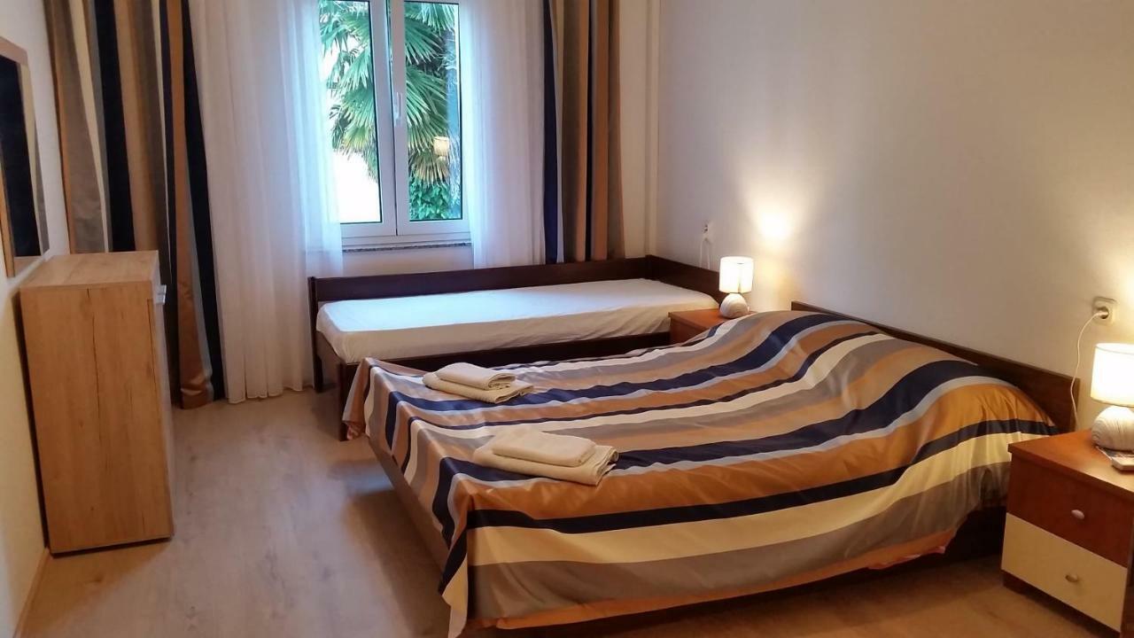Obala Apartment & Studios مالينسكا المظهر الخارجي الصورة
